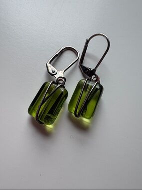 ❤️‍🔥3/10$❤️‍🔥Green Glass Cube Drop Earrings